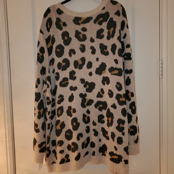 Loft Plus Cheetah Sweater, 24/26, crew neck, Beige/Brown/Black - Picture 3 of 5